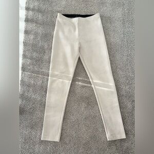 BCBGMaxAzria Nude/Cream Sculpting Leggings size Medium Pre-owned